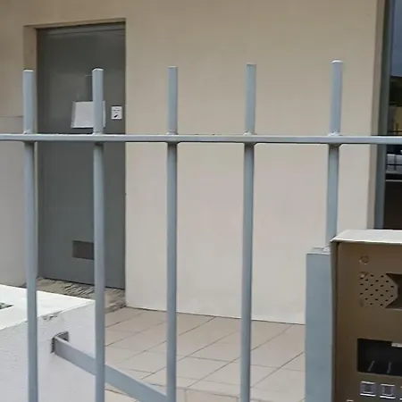 Apartment Bel Type F2 Vaux En Velin Village 69120